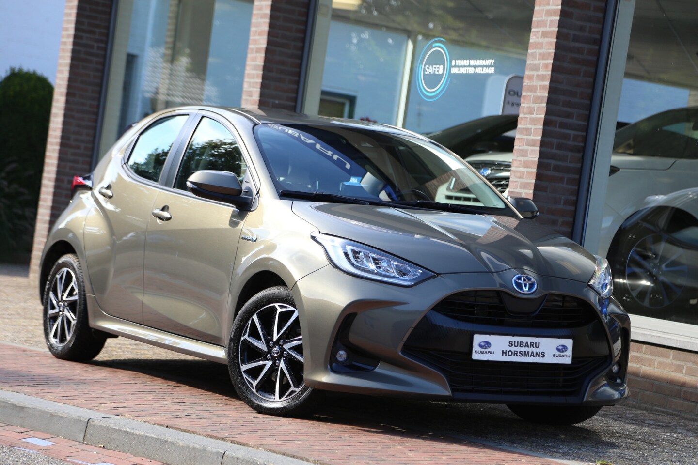 Toyota Yaris - 1.5 Hybrid Dynamic Team Navi Carplay Camera ACC LED - AutoWereld.nl