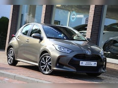 Toyota Yaris - 1.5 Hybrid Dynamic Team Navi Carplay Camera ACC LED