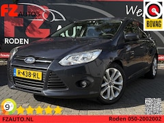Ford Focus - 1.0 EcoBoost Trend Navigatie - Airconditioning - Cruise Control - Schuif/Kantel Dak