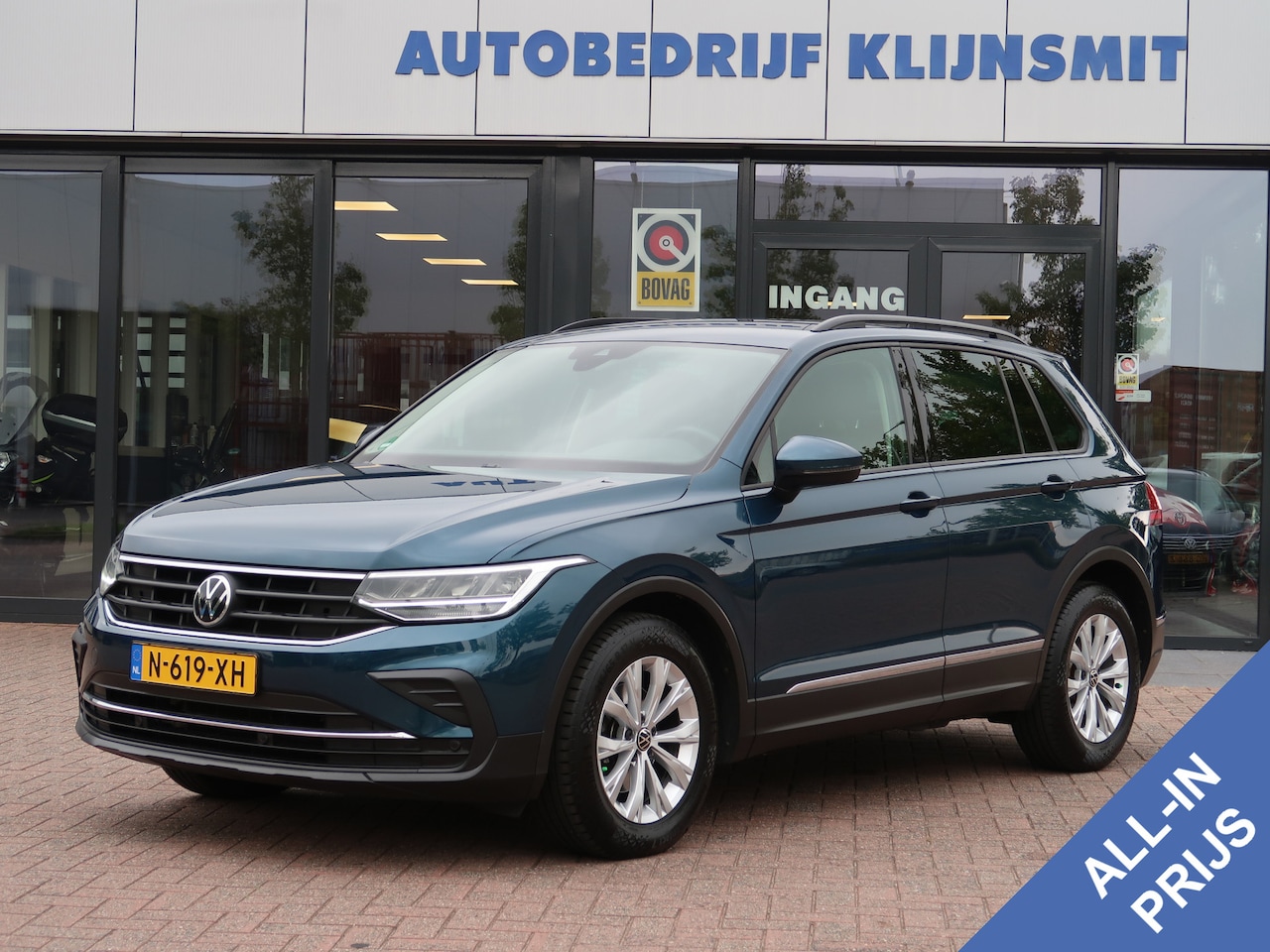 Volkswagen Tiguan - 1.5 TSI Life | Stoel-Stuur Verw | Trekhaak | Navigatie | - AutoWereld.nl