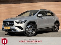 Mercedes-Benz GLA-Klasse - 250 e Star Edition Luxury Line Zwarte hemelbekleding / Navigatie / Camera / Lm Velgen