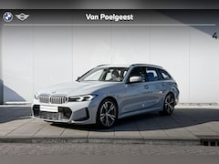 BMW 3-serie Touring - 318i M-Sport 18 Inch / Electrische Zwenkhaak / Binnen & Buitenspiegel Automatisch Dimmend