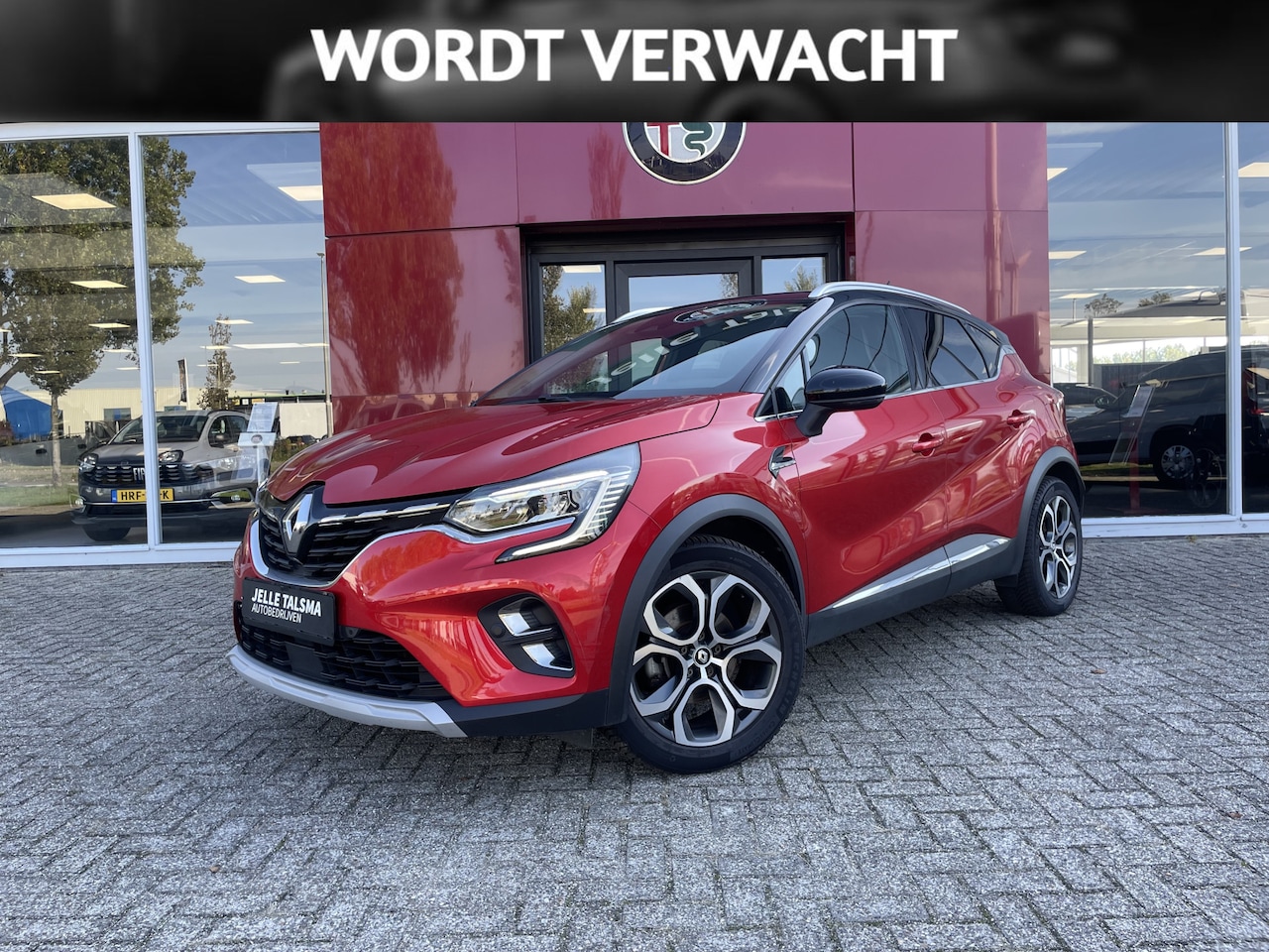 Renault Captur - 1.6 E-Tech Plug-in Hybrid 160 Intens | Camera | Stoelverwarming | 18" Velgen - AutoWereld.nl