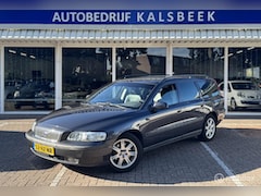 Volvo V70 - 2.4 Comfort Line|Lederenbekleding|Trekhaak|