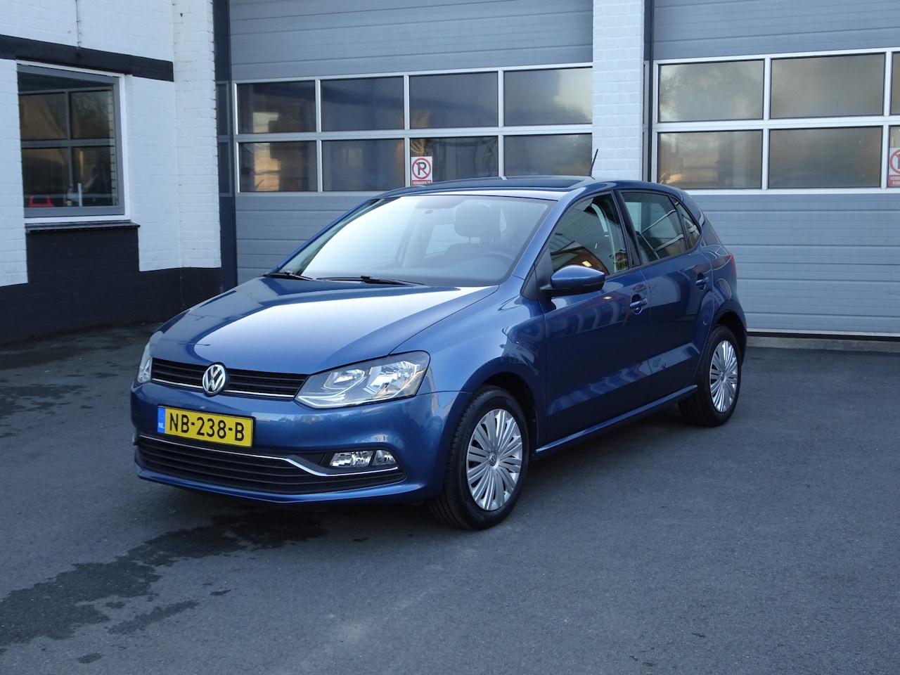 Volkswagen Polo - 1.2 TSI Comfortline Airco, cruise controle, elektrische ramen, centrale vergrendeling enz. - AutoWereld.nl