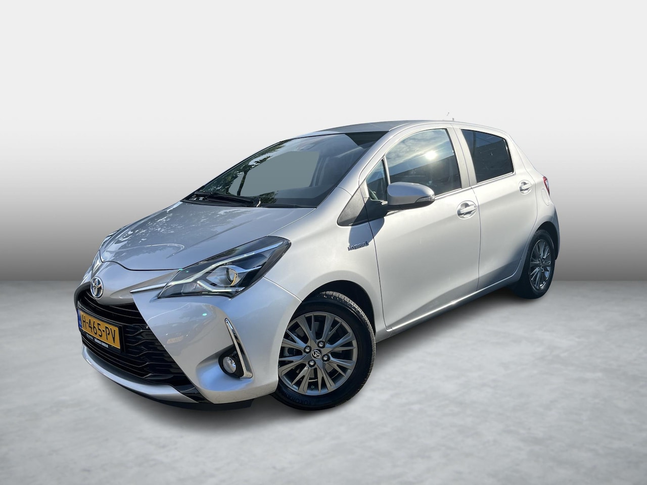 Toyota Yaris - 1.5 Hybrid Dynamic Apple Carplay ANDROID AUTO - AutoWereld.nl