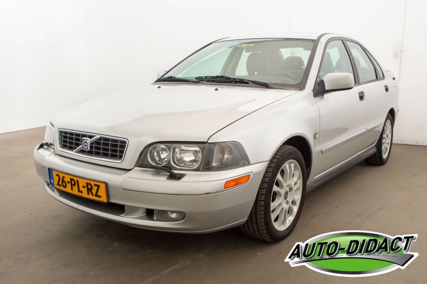 Volvo S40 - S-40 2.0 Europa Airco Leder - AutoWereld.nl