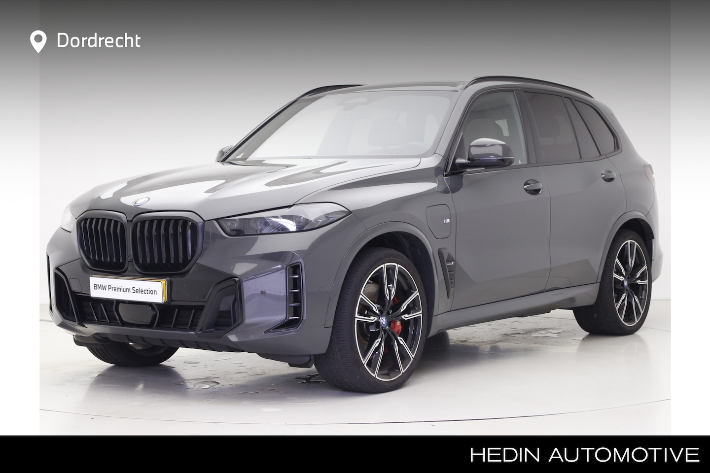BMW X5 - xDrive50e M-Sport Pro | 22" | Comfortzetels | Trekhaak | Harman Kardon | Panorama | Ledere - AutoWereld.nl