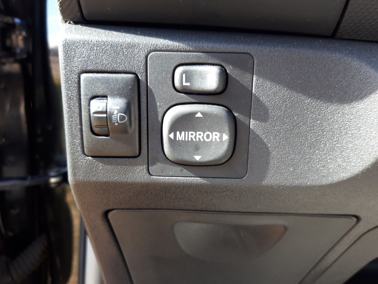 Toyota Yaris - 1.0 VVTi Acces Airco, lage km stand!!