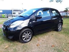 Toyota Yaris - 1.0 VVTi Acces Airco, lage km stand!!