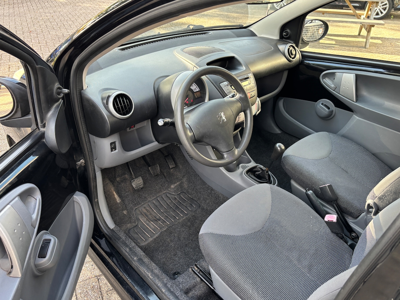 Peugeot 107 - 1.0-12V XS | Nieuwe apk, remmen, uitlaat. Etc.