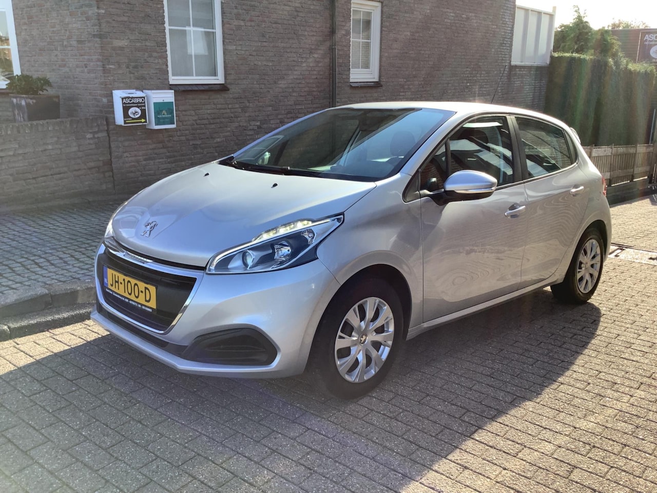 Peugeot 208 - 1.2 PureTech Active 1.2 PureTech Active - AutoWereld.nl