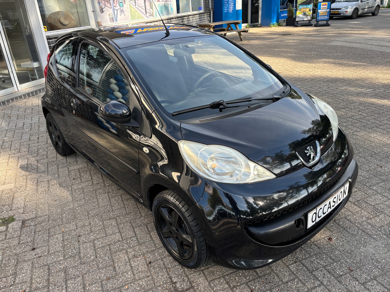 Peugeot 107 - 1.0-12V XS | Nieuwe apk, remmen, uitlaat. Etc.