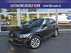 Volkswagen Tiguan - 1.5 TSI Life Business Plus | Trekhaak | Orig. NL | NAP | Dig. Dash. |