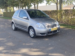 Toyota Yaris - 1.3 VVT-i Sol