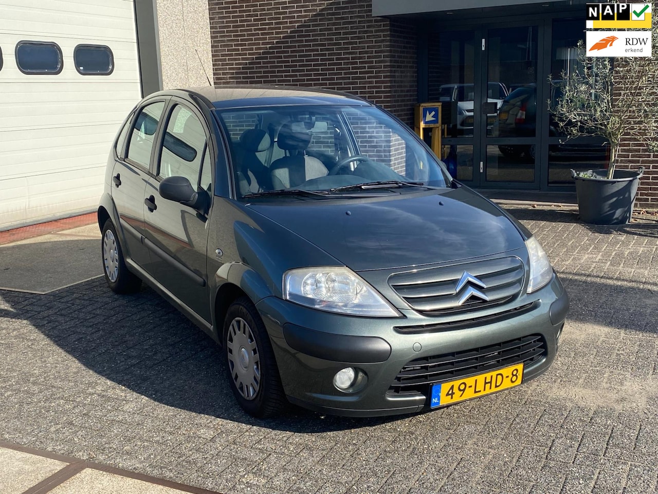 Citroën C3 - 1.4i uit 2010 met airco, nette Dealerauto, NAP - AutoWereld.nl