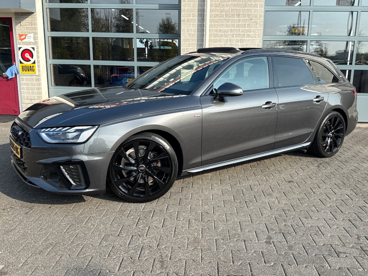 Audi A4 Avant - 40 TFSI Launch edition Sport S LINE | SCHUIFDAK | PARKEERCAMERA | - AutoWereld.nl