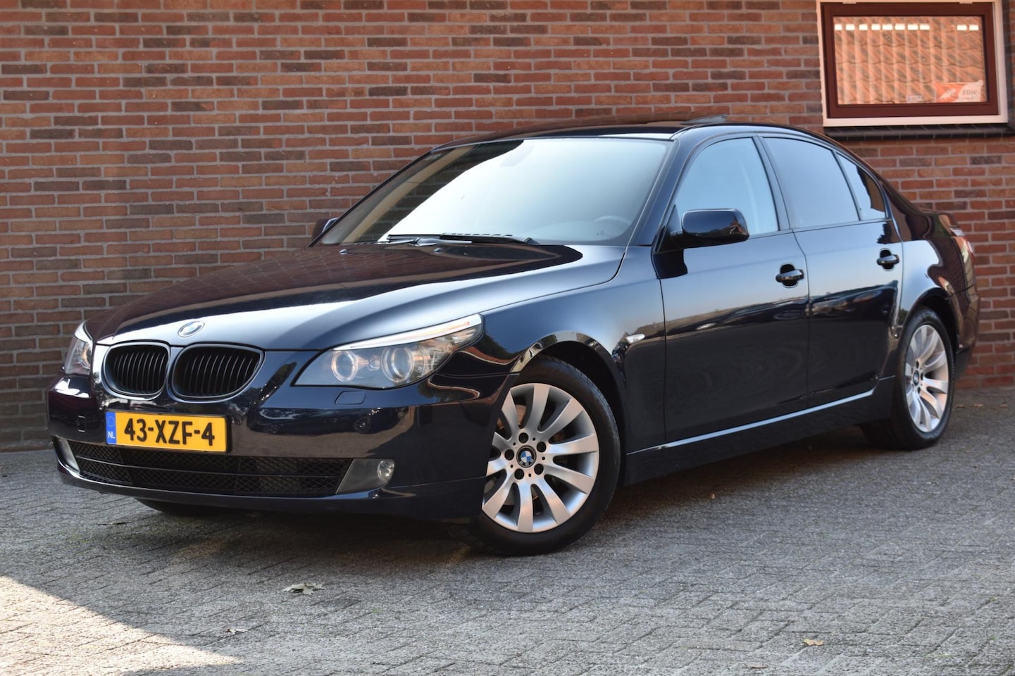 BMW 5-serie - 523i Executive '07 Xenon Leder Clima Navi Cruise Inruil mogelijk - AutoWereld.nl