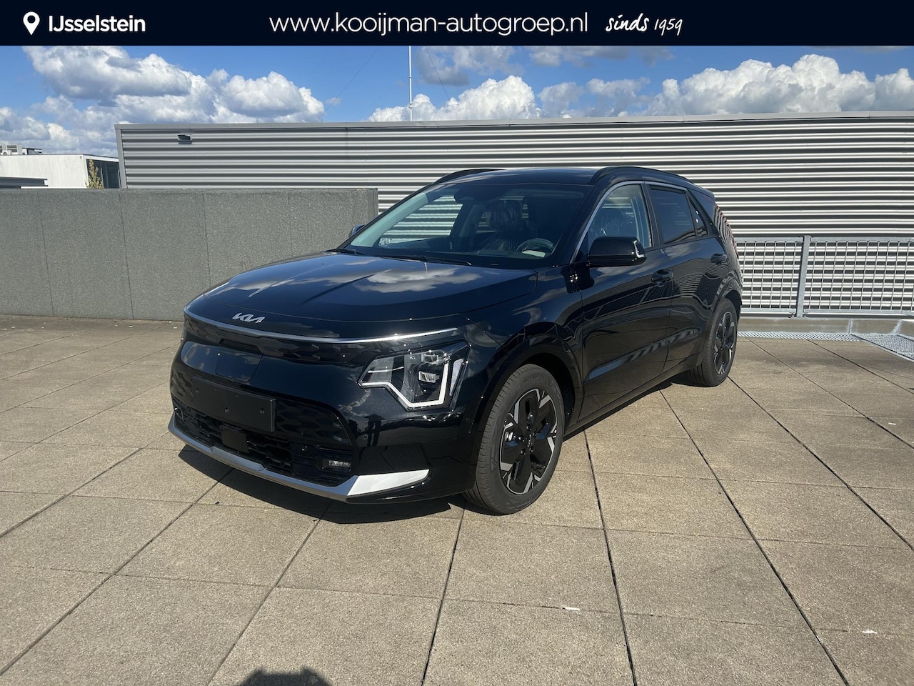 Kia Niro EV - ExecutiveLine 64.8 kWh ACHTERUITRIJCAMERA / LED / NAVIGATIE / KEYLESS - AutoWereld.nl