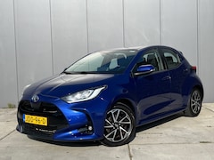 Toyota Yaris - 1.5 VVT-i Iconic / 6 Jaar garantie / Camera / Keyless