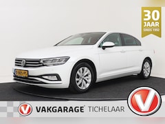 Volkswagen Passat - 1.5 TSI Business | Org NL | Dealeronderhouden | Adap Cruise | 3-zone climate