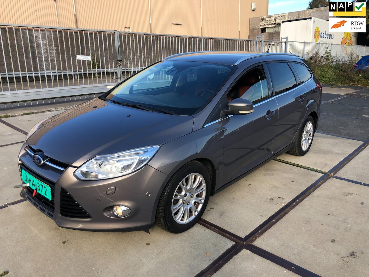 Ford Focus Wagon - 1.6 TDCI ECOnetic Lease Titanium!ELECKTRISH RAAM&SPIEGEL!BANDEN GOED!LEER BEKLEDING!CRUIS - AutoWereld.nl