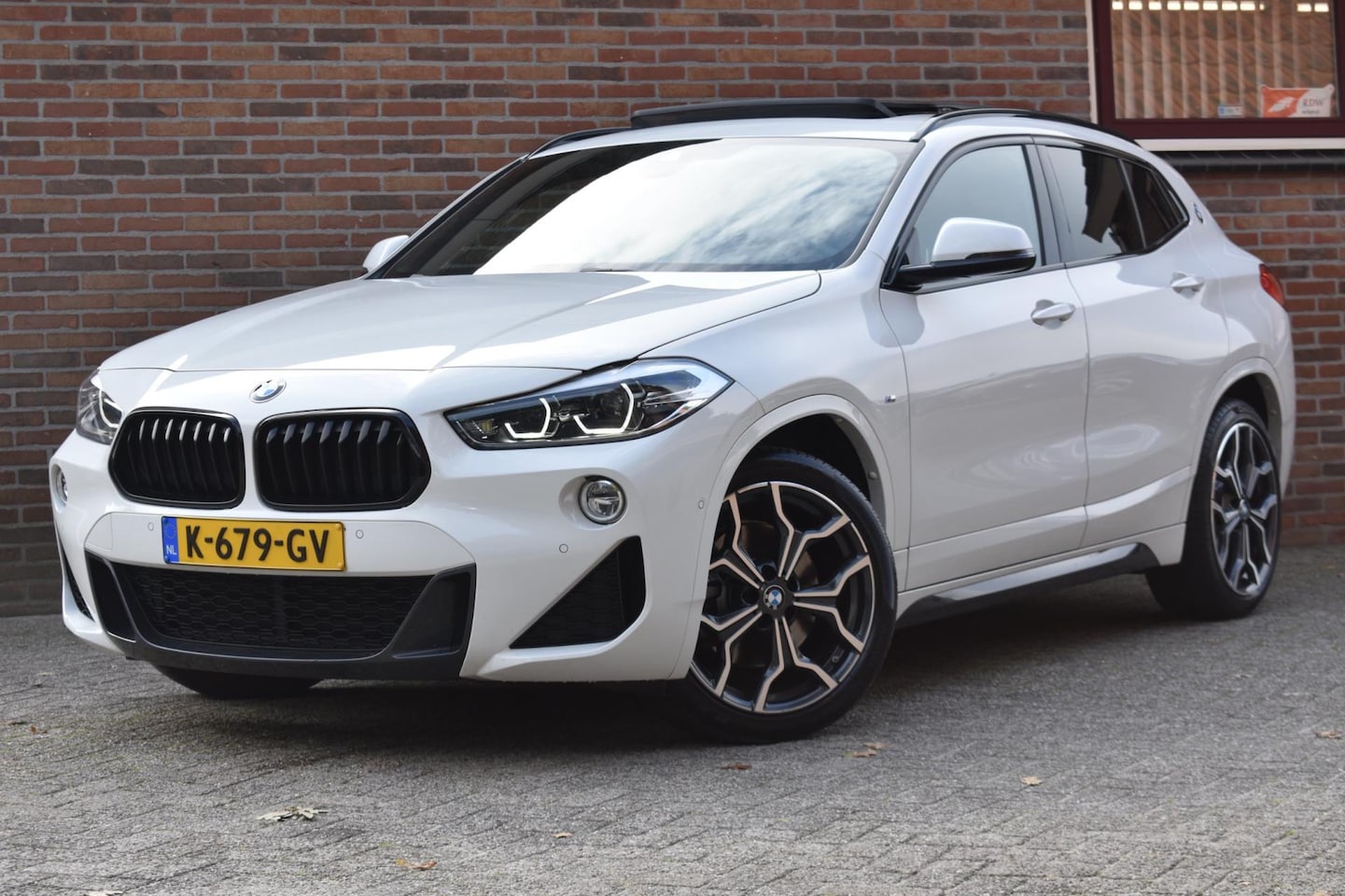 BMW X2 - XDrive20i High Executive '20 Pano LED M Pakket Clima inruil mogelijk - AutoWereld.nl