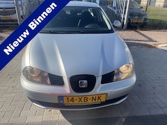 SEAT Cordoba - 1.4-16V Trendstyle Dealer onderhouden zeer mooi kan nog jaren mee zuinig in gebruik instap