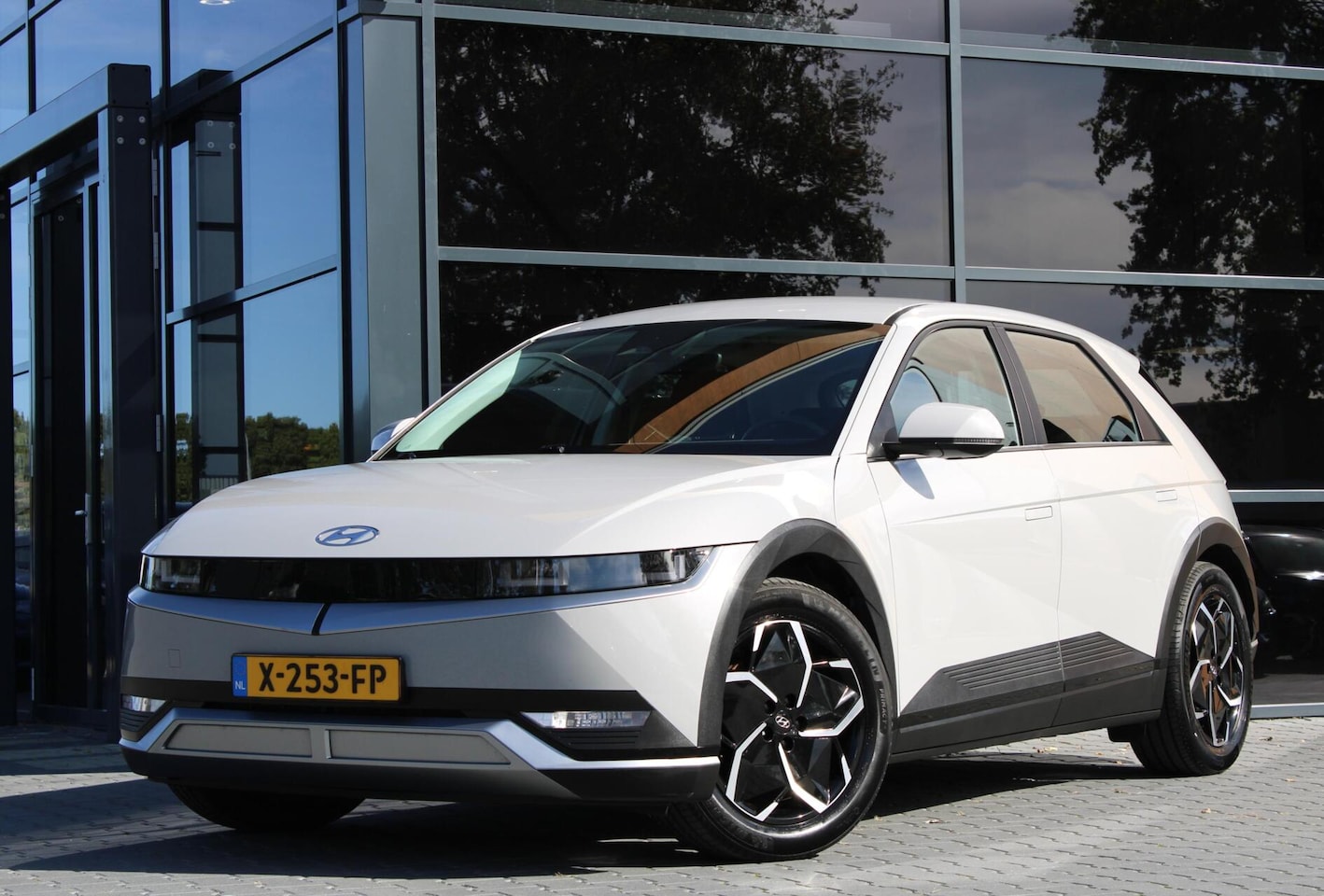 Hyundai IONIQ 5 - Style 58kWh | ACC | Camera |Stoelverwarming - AutoWereld.nl