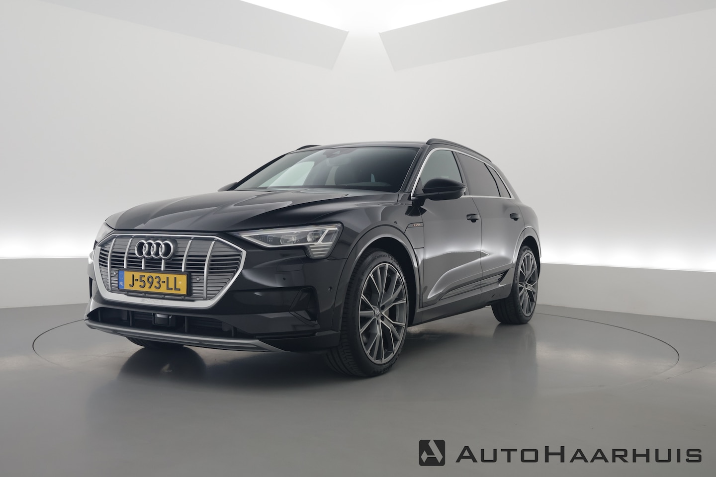 Audi e-tron - e-tron 55 quattro advanced 95 kWh | Luchtvering | Adapt. Cruise | Voorstoelen Elek. | Came - AutoWereld.nl