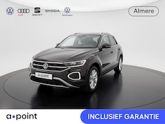 Volkswagen T-Roc - 1.5 TSI Style 150 PK DSG | Private lease vanaf €641, -| Trekhaak afneembaar | Navigatie |