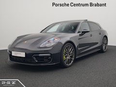 Porsche Panamera Sport Turismo - 4 E-Hybrid Platinum Edition