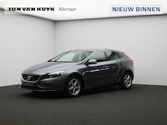 Volvo V40 - 2.0 T2 Nordic+ / Trekhaak / Standkachel / Stoel+voorruitverwarming / Parkeercamera+Sensore