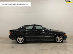 BMW 3-serie - 318i M-pakket Dak Pano APK NAP Trekhaak