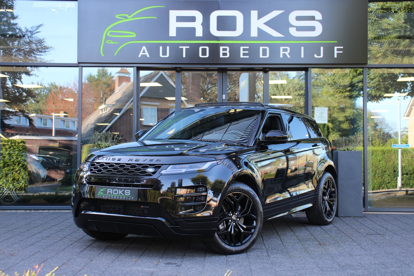 Land Rover Range Rover Evoque - 1.5 P300e AWD R-Dynamic SE BlackPack ColdClimatePack/Leder/Keyless/PanoramaSchuifdak/20inc - AutoWereld.nl