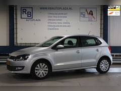 Volkswagen Polo - 1.4-16V Comfortline VOLLEDIG ONDERHOUDEN/ NAP/ APK 10-26