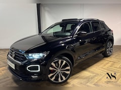 Volkswagen T-Roc - 1.5 TSI Sport Business R-line PANO KEYLESS