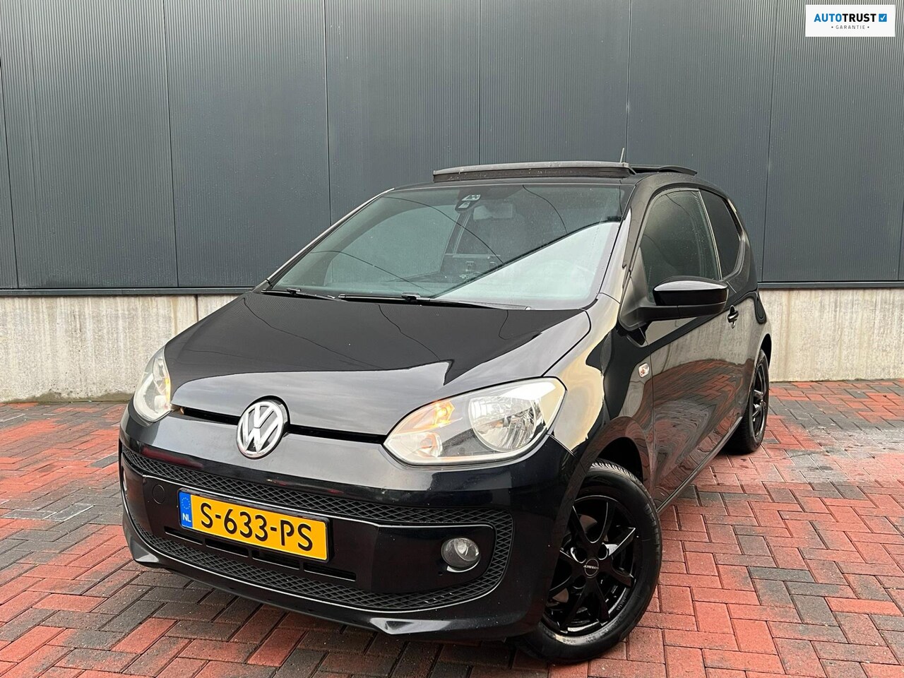 Volkswagen Up! - 1.0 move up! BlueMotion * Pano * Cruise * Airco * Goed Onderhouden - AutoWereld.nl