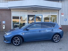 Toyota Auris - 1.8 Hybrid Now