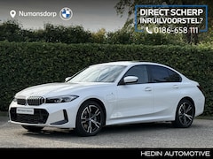BMW 3-serie - 330e | NW Model | M-Sport | 18'' | Schuif-/Kanteldak | Camera | Elek. Trekhaak | HiFi