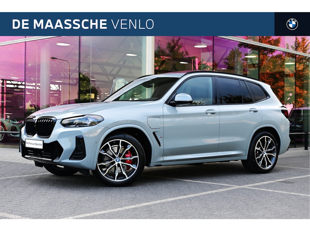 BMW X3 - xDrive30e High Executive M Sport Automaat / Panoramadak / Sportstoelen / Head-Up / Comfort - AutoWereld.nl