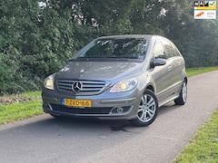 Mercedes-Benz B-klasse - 200 | Pano + Cruise Nu € 3.950, -|