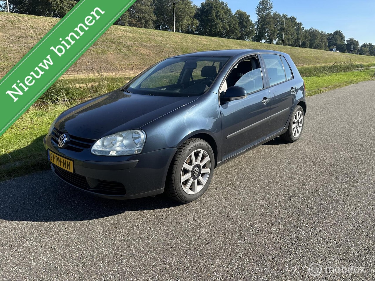 Volkswagen Golf - 1.6 FSI Comfortline 1.6 FSI Comfortline - AutoWereld.nl