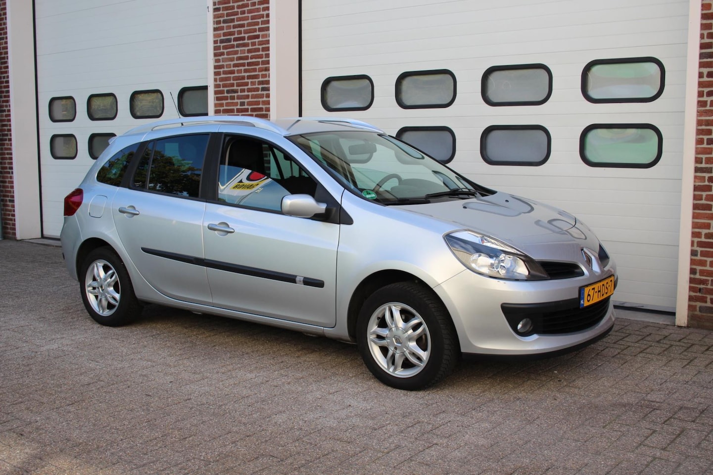 Renault Clio Estate - 1.2 TCE Dynamique * Nap / Airco / Cruise * - AutoWereld.nl