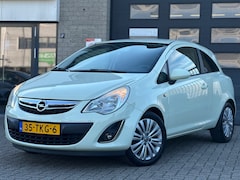 Opel Corsa - 1.4-16V Edition / NAP / Airco / Navigatie / Cruise Control / Electrishe Ramen & Spiegels