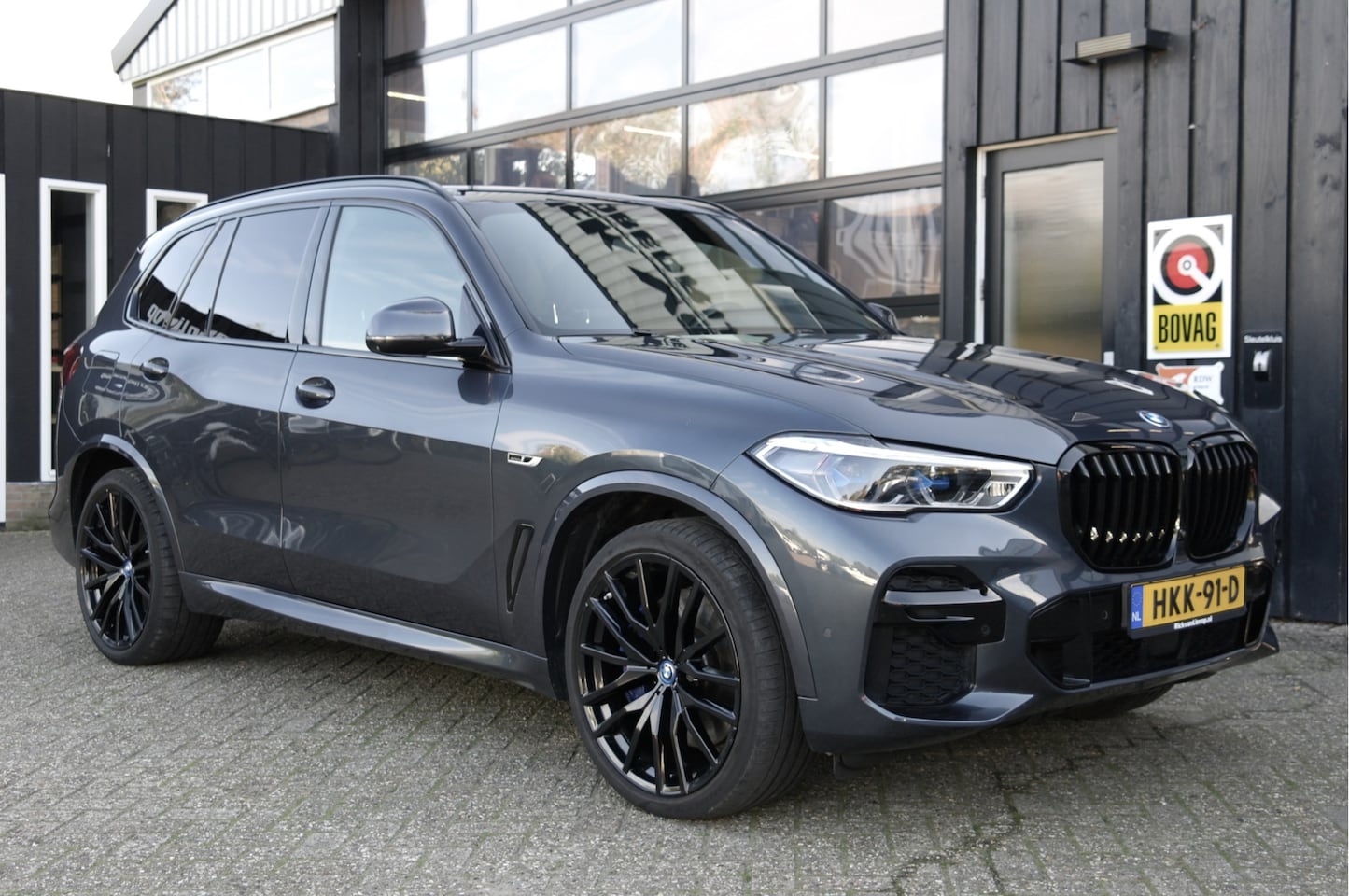 BMW X5 - xDrive45e High Executive M- Pakket | 22" | Carbon | Laser | Head-Up | Drive Assist + | Sfe - AutoWereld.nl