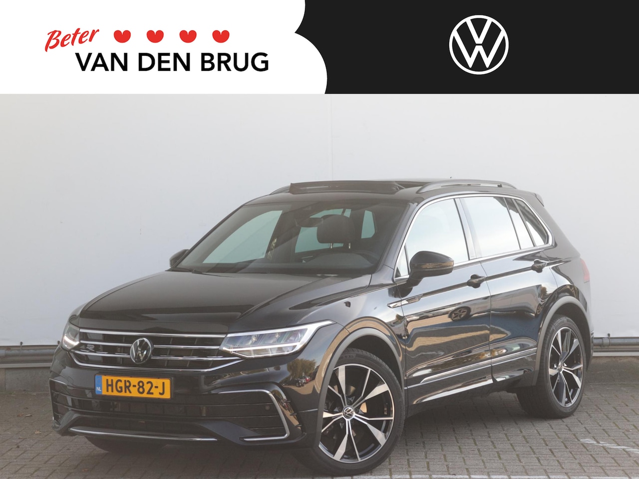 Volkswagen Tiguan - 1.5 TSI R-Line | Panoramadak | Camera | Navigatie | Stoel- en Stuurverwarming | Travel Ass - AutoWereld.nl