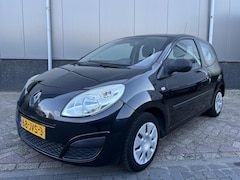 Renault Twingo - 1.2 Acces 1 jaar APK NL Auto NAP