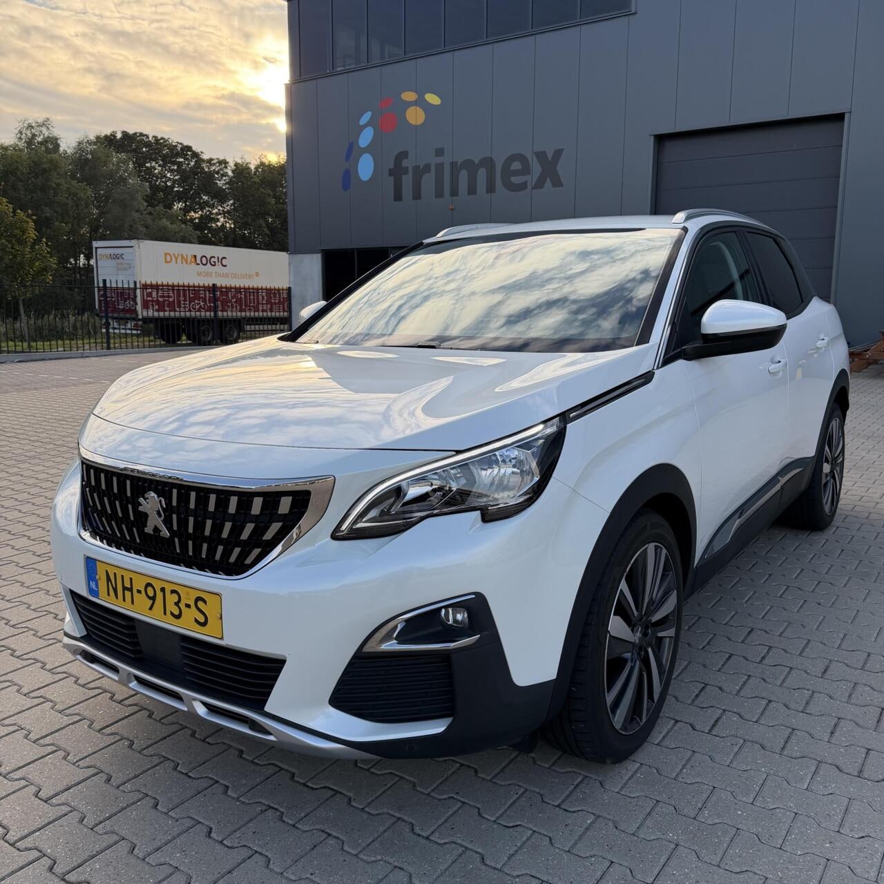 Peugeot 3008 - 1.2 GT Line | Camera | CarPlay | NW APK! - AutoWereld.nl