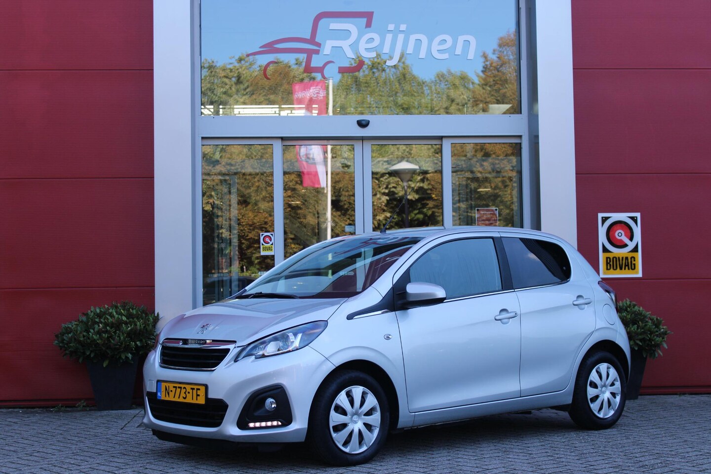 Peugeot 108 - 1.0 72PK e-VTi ACTIVE | AIRCO | BLUETOOTH AUDIO | AUX/USB AANSLUITING | LED DAGRIJVERLICHT - AutoWereld.nl